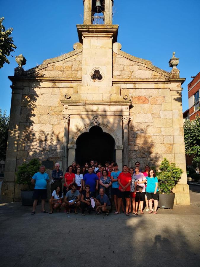 Albergue -Wifi- O Apartamento -No Wifi- Camino Santiago Porrino - En Pleno Centro - City Centre 外观 照片