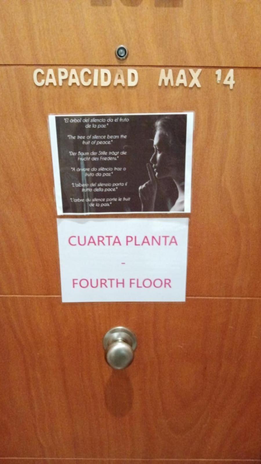 Albergue -Wifi- O Apartamento -No Wifi- Camino Santiago Porrino - En Pleno Centro - City Centre 外观 照片