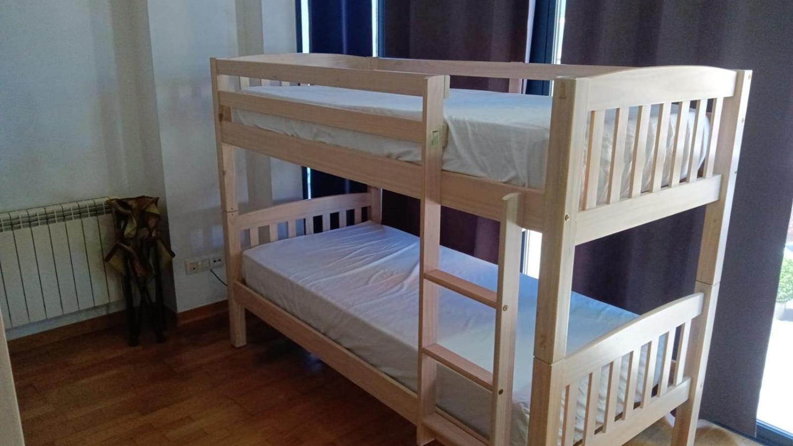 Albergue -Wifi- O Apartamento -No Wifi- Camino Santiago Porrino - En Pleno Centro - City Centre 外观 照片