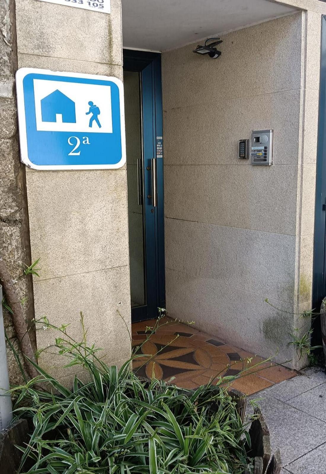 Albergue -Wifi- O Apartamento -No Wifi- Camino Santiago Porrino - En Pleno Centro - City Centre 外观 照片