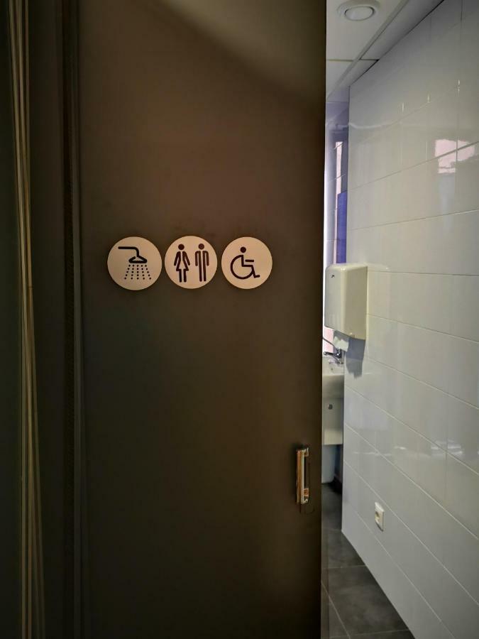 Albergue -Wifi- O Apartamento -No Wifi- Camino Santiago Porrino - En Pleno Centro - City Centre 外观 照片