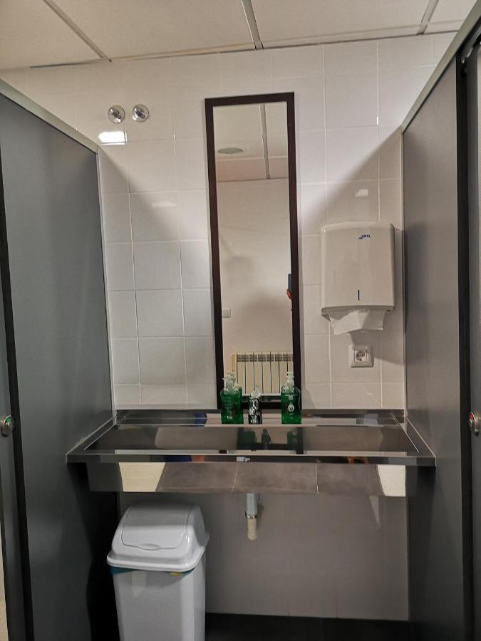 Albergue -Wifi- O Apartamento -No Wifi- Camino Santiago Porrino - En Pleno Centro - City Centre 外观 照片